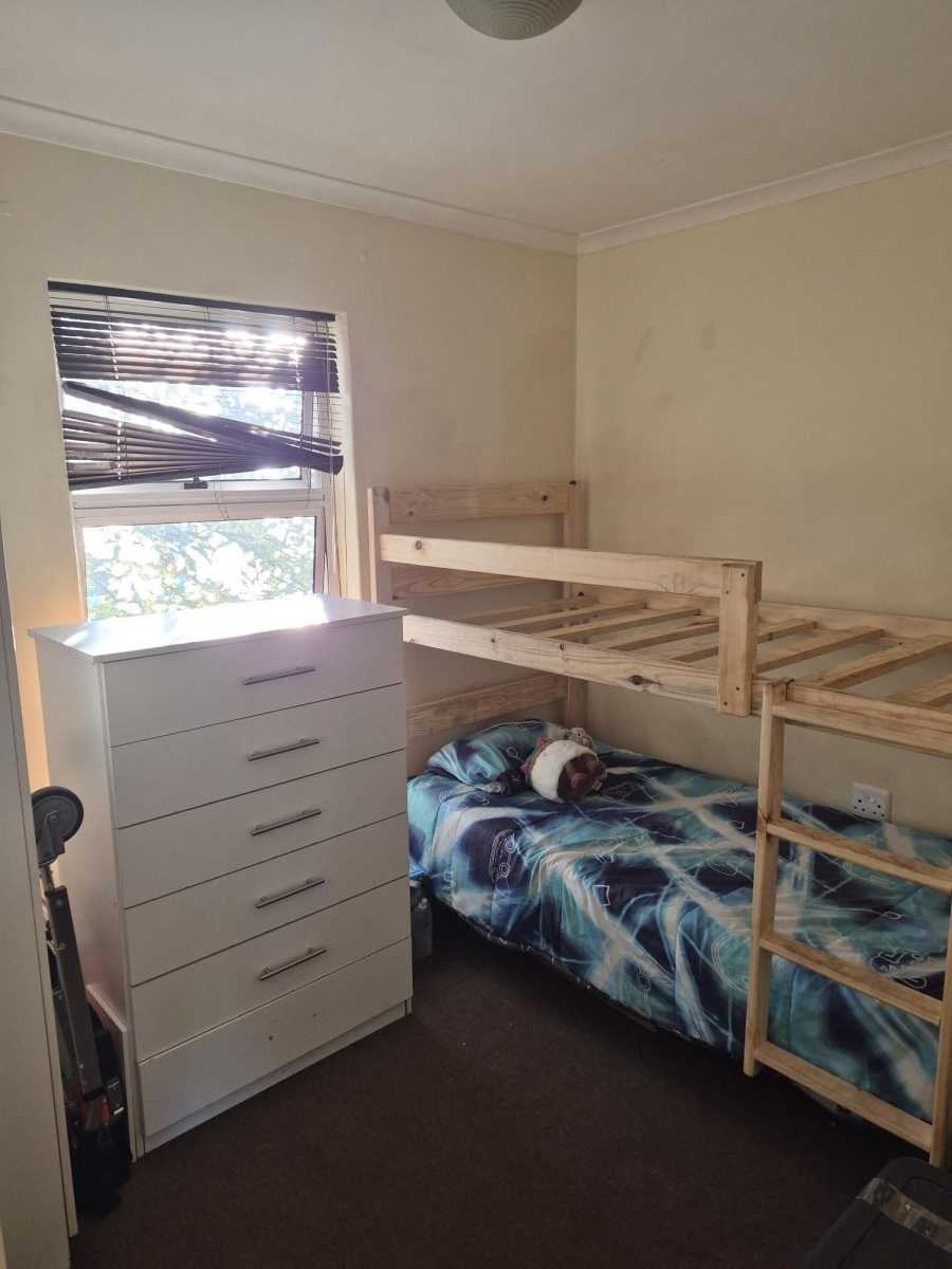 To Let 2 Bedroom Property for Rent in Buh Rein Estate Western Cape